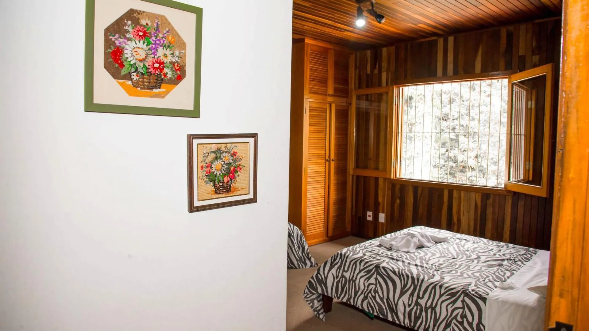 Pousada Das Flores Campos do Jordao 2*,