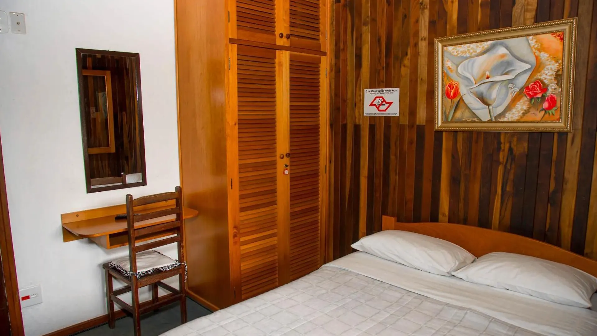 Guest house Pousada Das Flores Campos do Jordao