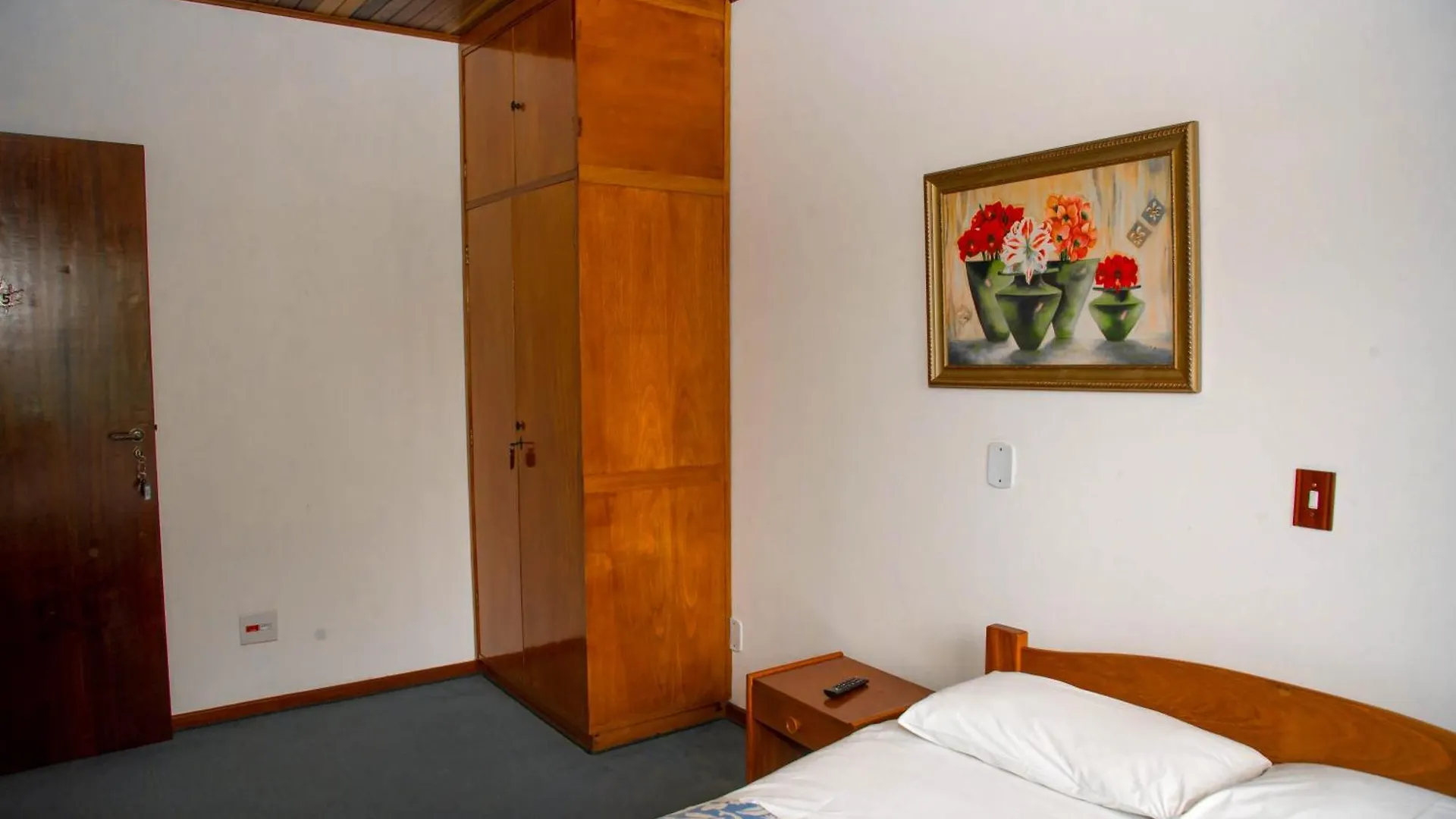 Guest house Pousada Das Flores Campos do Jordao