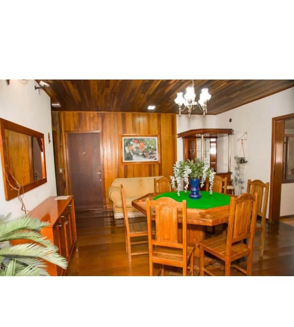 Pousada Das Flores Campos do Jordao 2*,