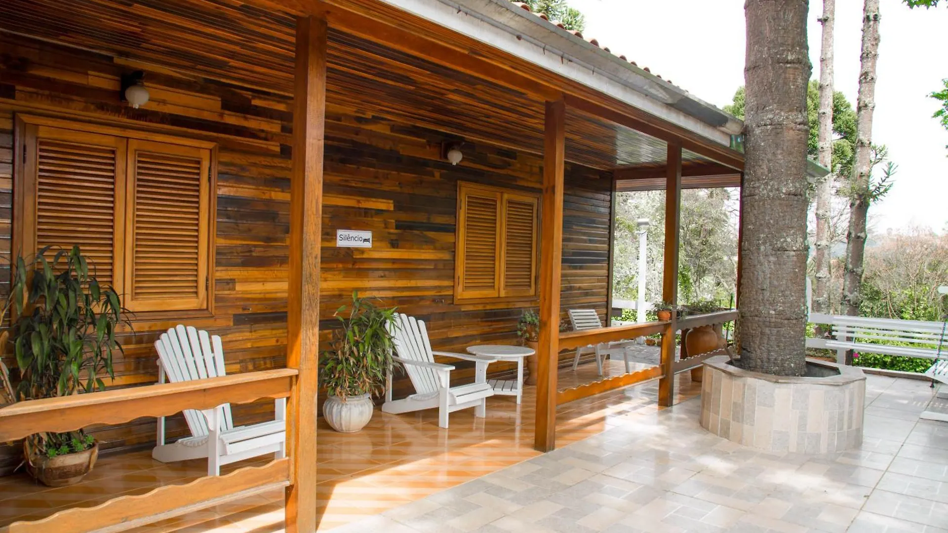 Guest house Pousada Das Flores Campos do Jordao
